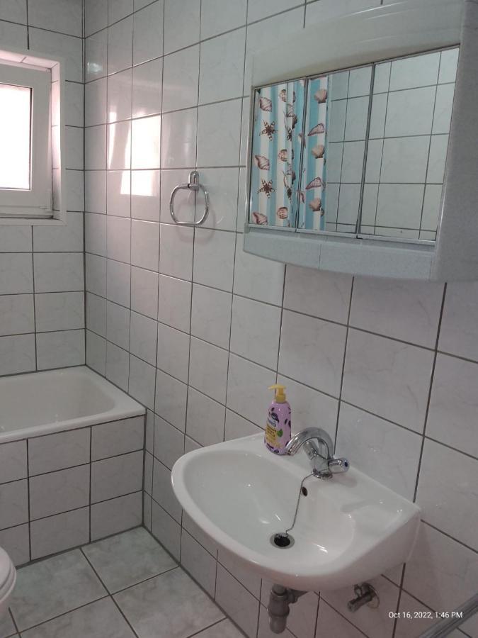 Apartman Tomic - Copacabana Beach 오크루그고른지 외부 사진