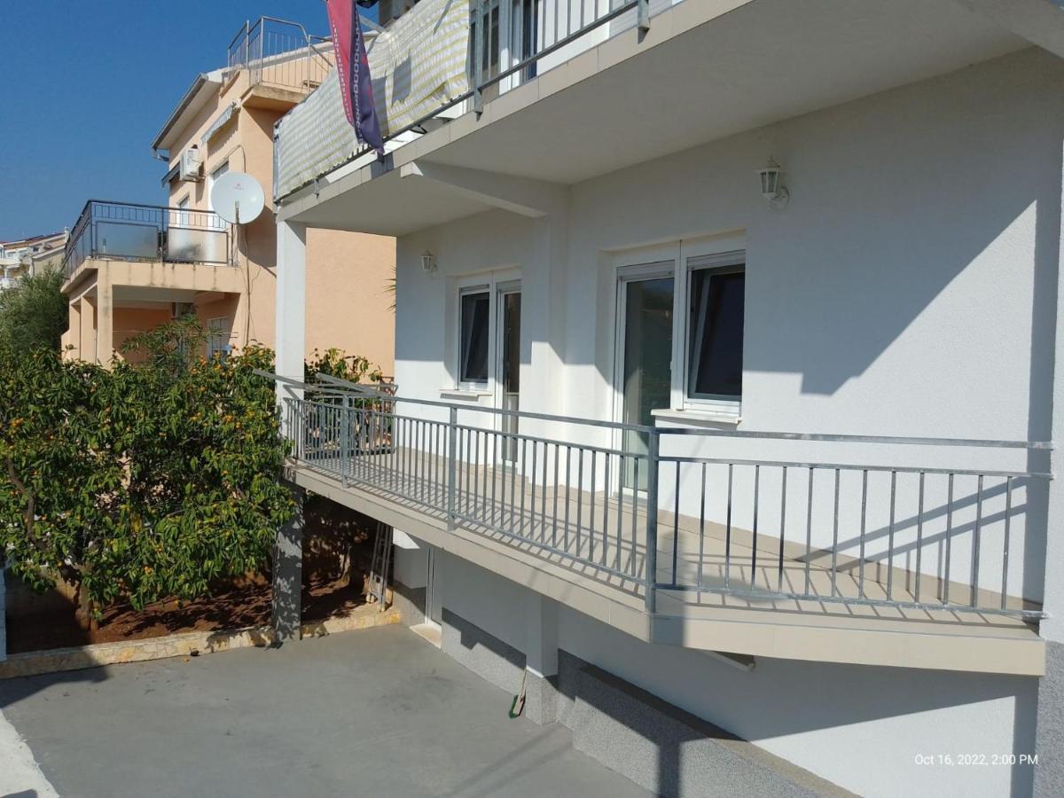Apartman Tomic - Copacabana Beach 오크루그고른지 외부 사진