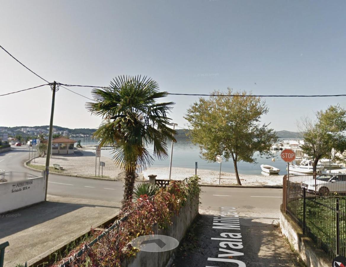 Apartman Tomic - Copacabana Beach 오크루그고른지 외부 사진
